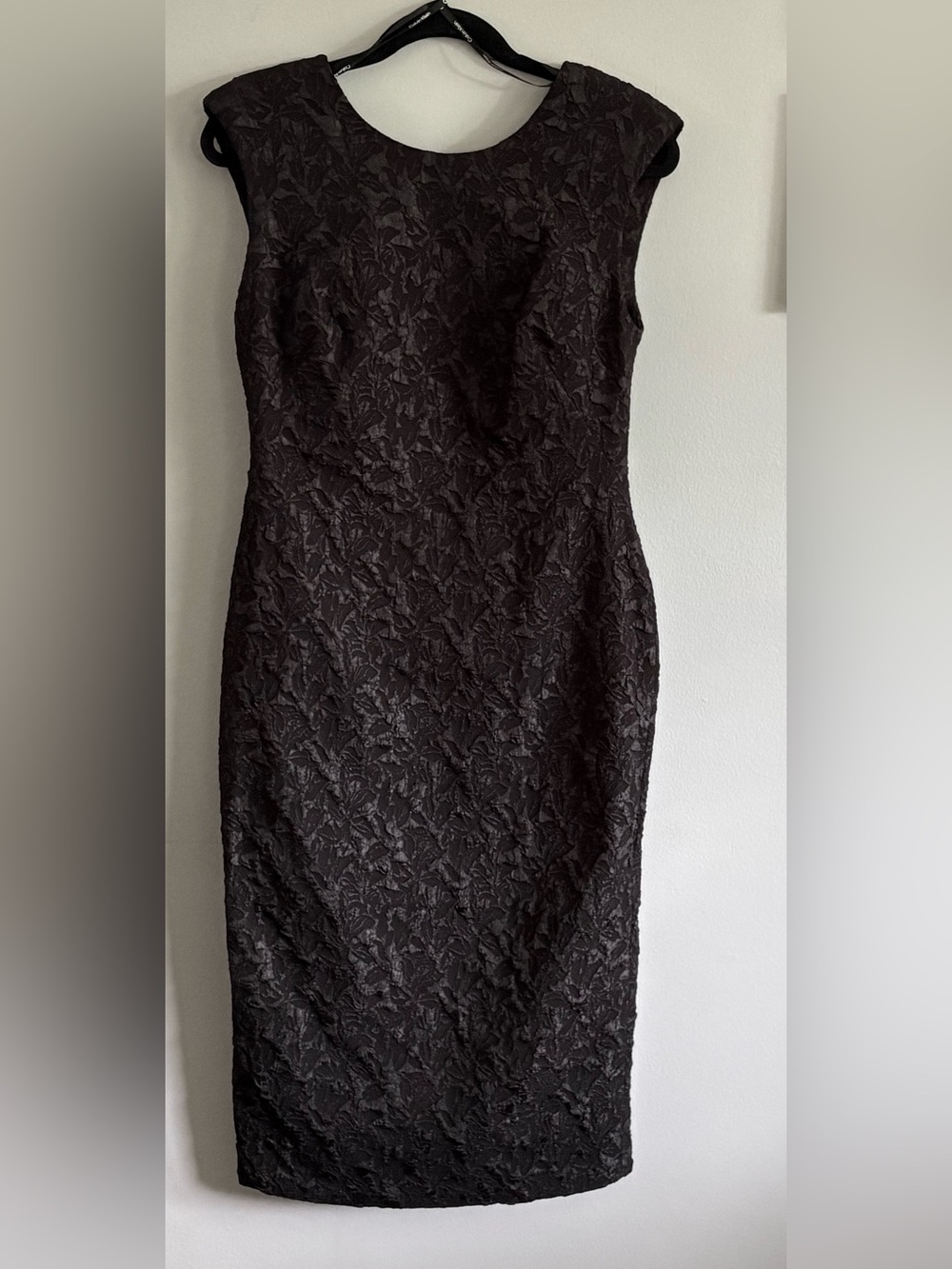 Calvin Klein Classic Black Sleeveless Sheath Midi Dress Brocade Texture Size 8